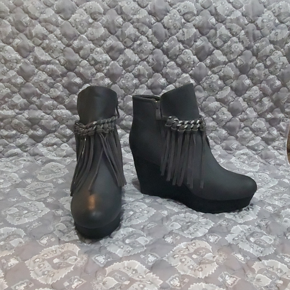 Sbicca Tassel Wedge